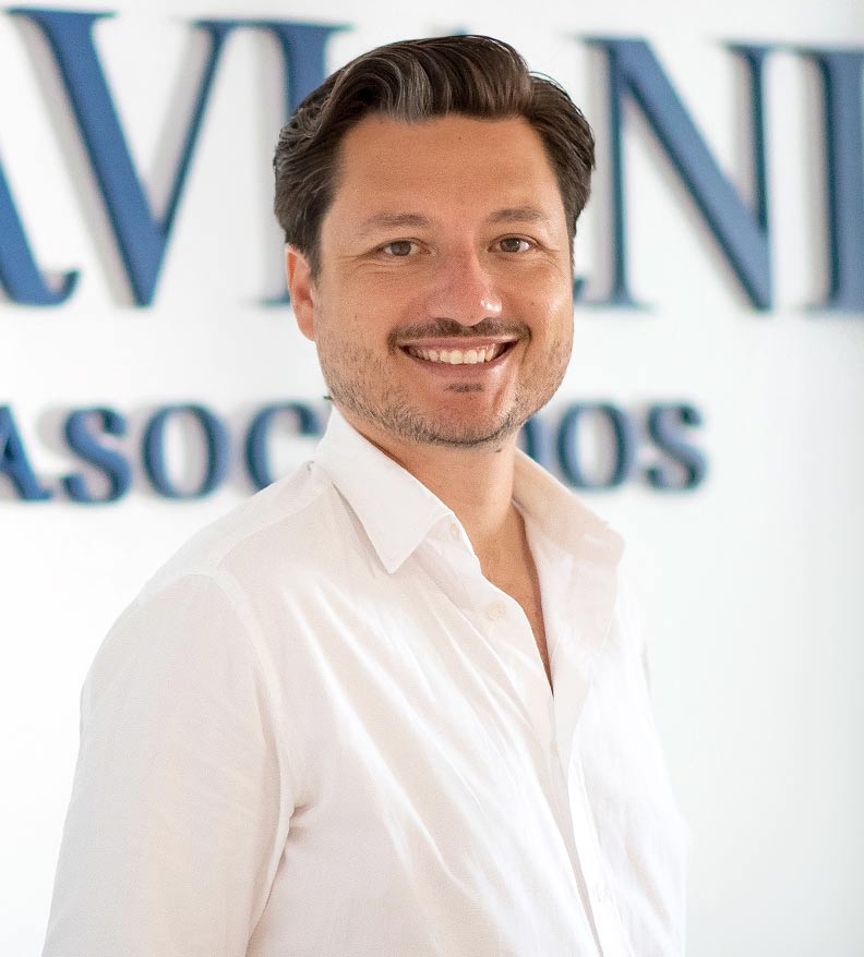 Alexander Norbisrath Kaviani